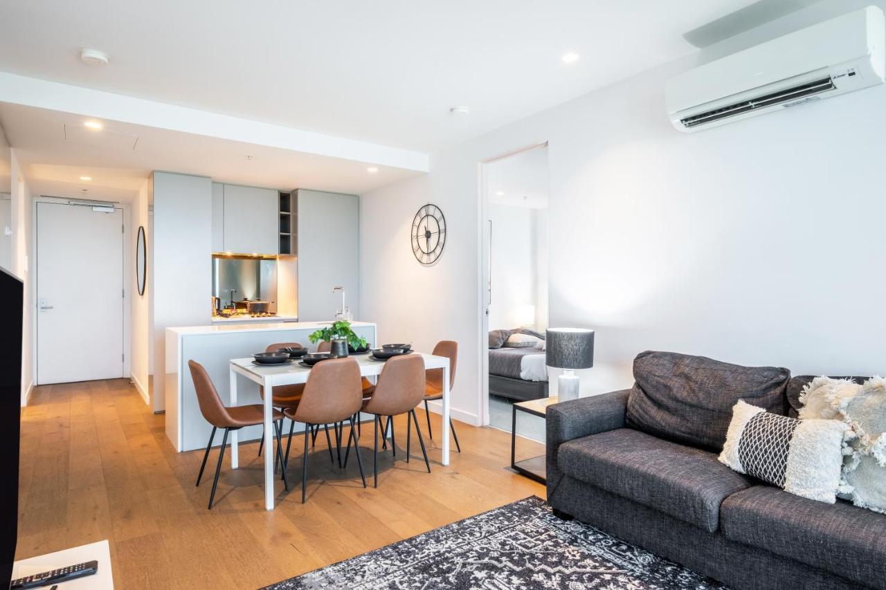 Mega Style Apartments Victoria One Melbourne Dış mekan fotoğraf