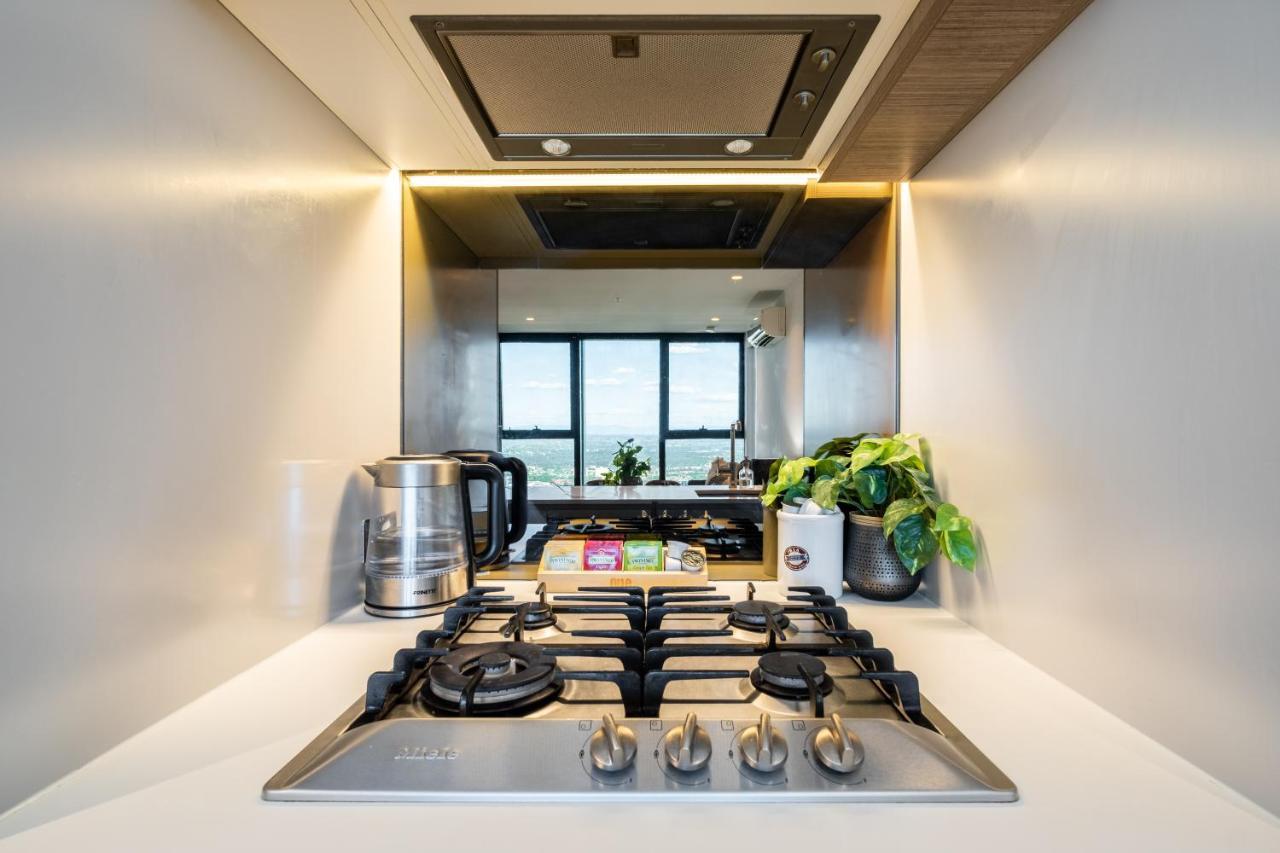 Mega Style Apartments Victoria One Melbourne Dış mekan fotoğraf